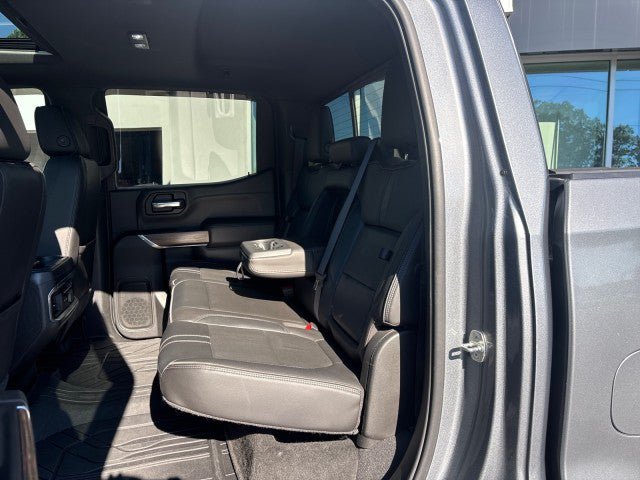 Used 2019 Chevrolet Silverado 1500 High Country w/ Technology Package AWD/4WD image 33