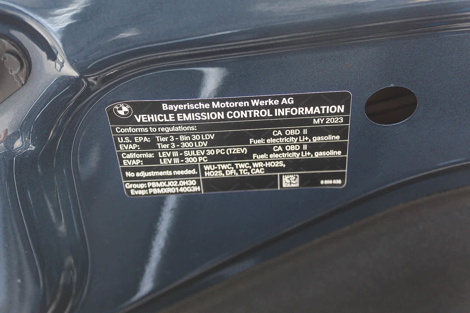 Certified 2023 BMW 530e w/ Convenience Package RWD image 27