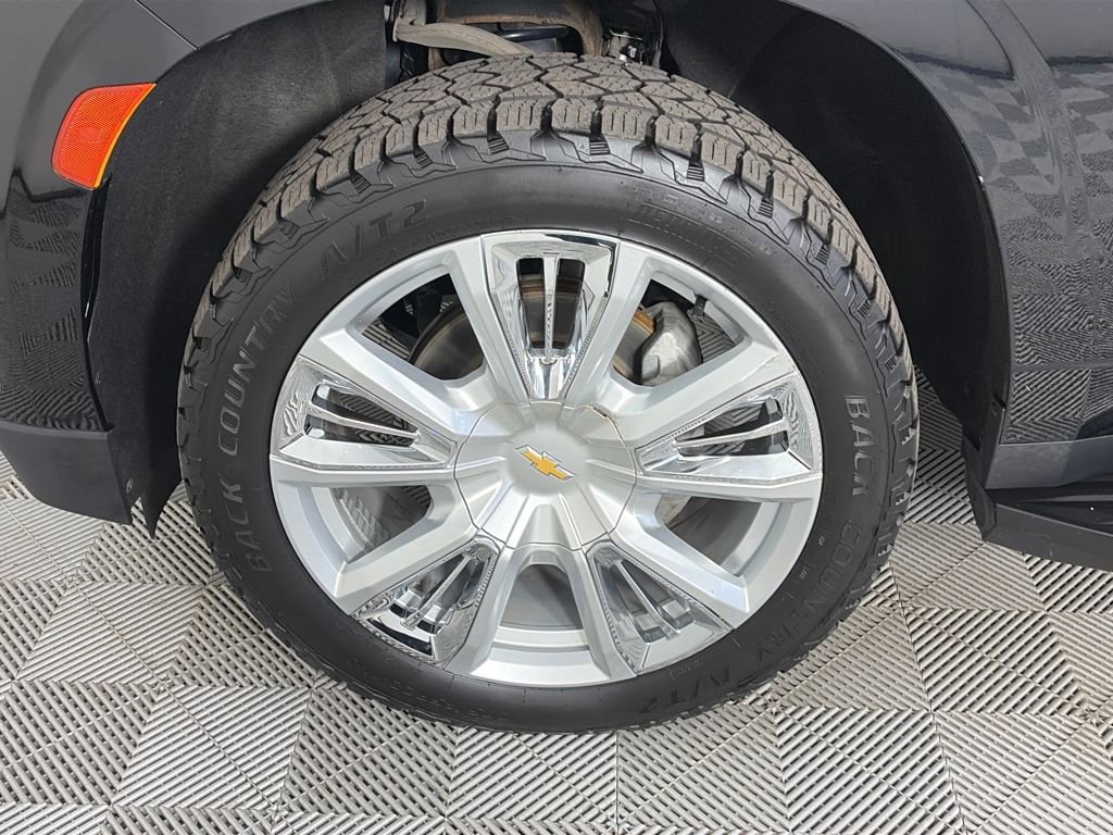 Used 2021 Chevrolet Suburban High Country AWD/4WD image 8