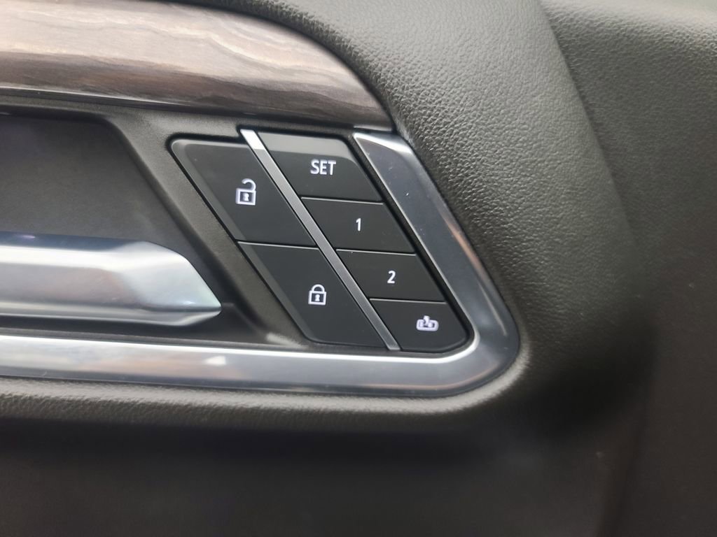 Used 2024 Chevrolet Silverado 1500 LTZ image 27