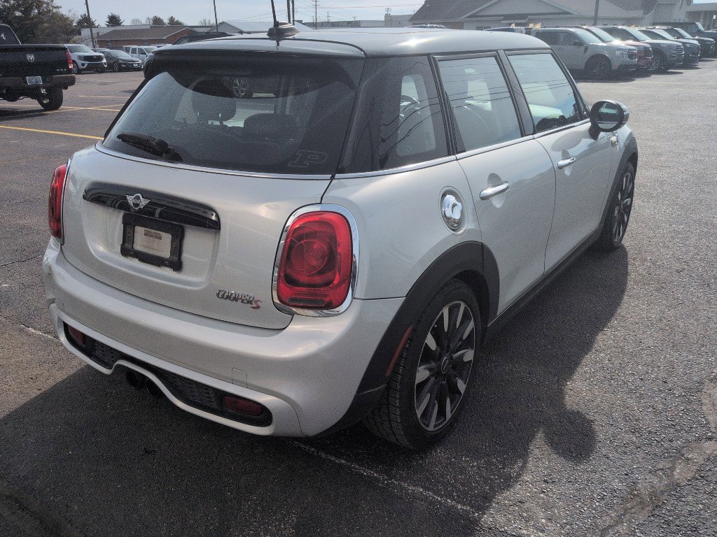 Used 2015 MINI Cooper S image 3