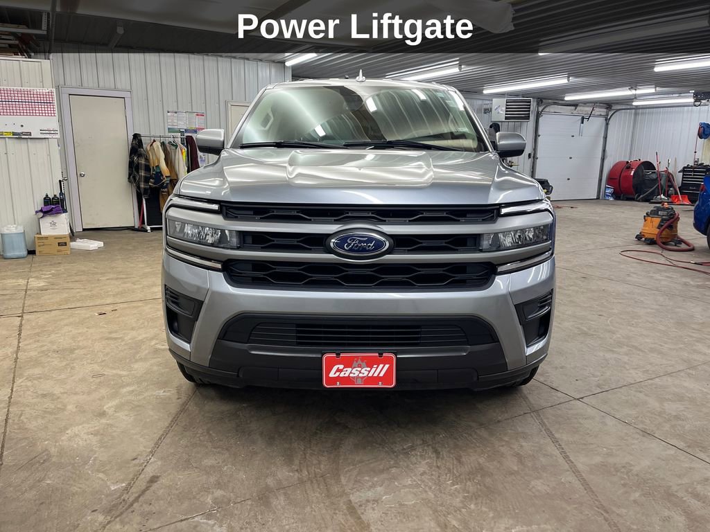 Used 2024 Ford Expedition XLT image 10