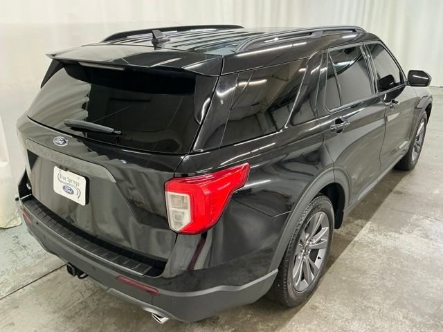 Used 2024 Ford Explorer XLT w/ Equipment Group 202A RWD image 3