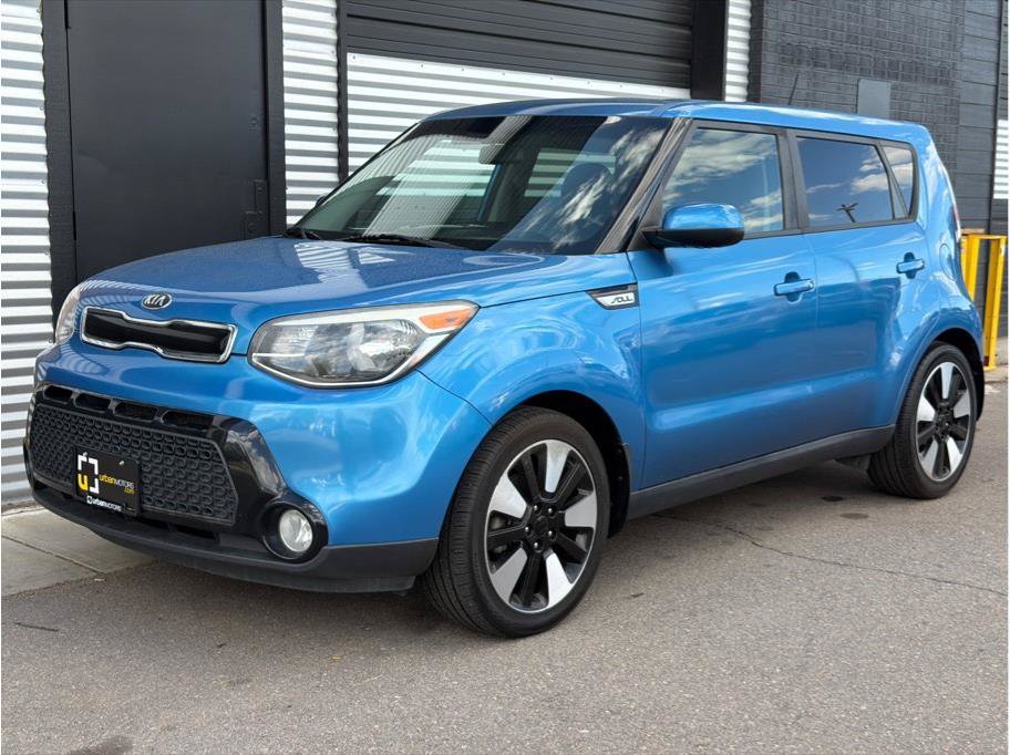 Used 2016 Kia Soul + w/ Designer's Package FWD image 5