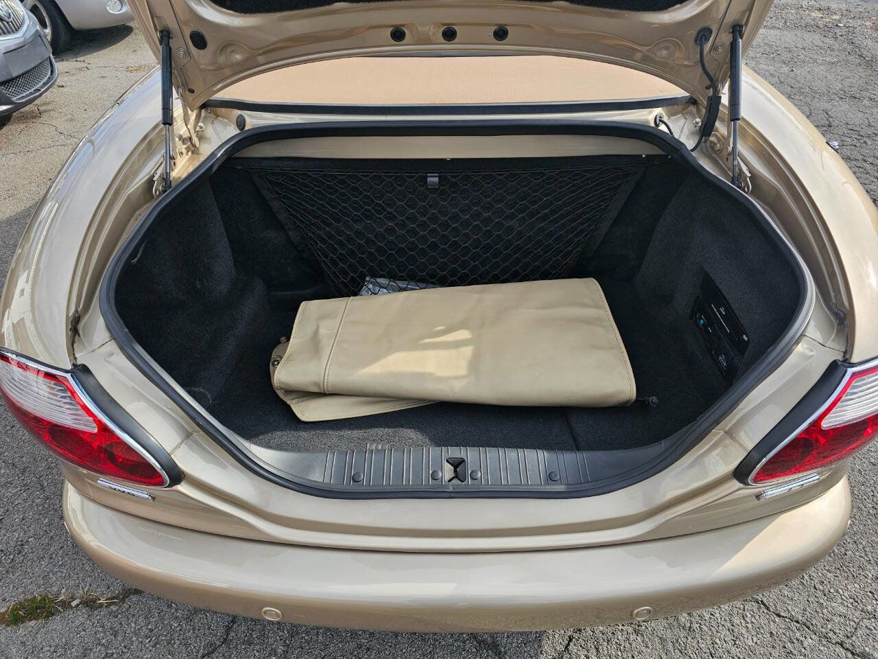 Used 2003 Jaguar XK8 Convertible image 8