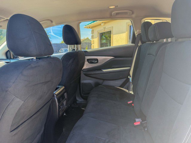 Used 2018 Nissan Murano S image 6