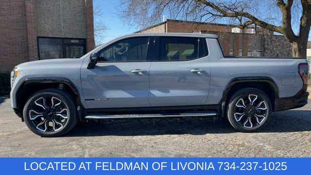 Used 2024 GMC Sierra EV Denali image 5