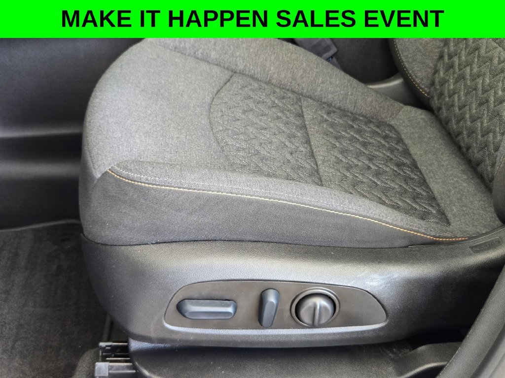 Used 2023 Chevrolet Equinox LT FWD image 13