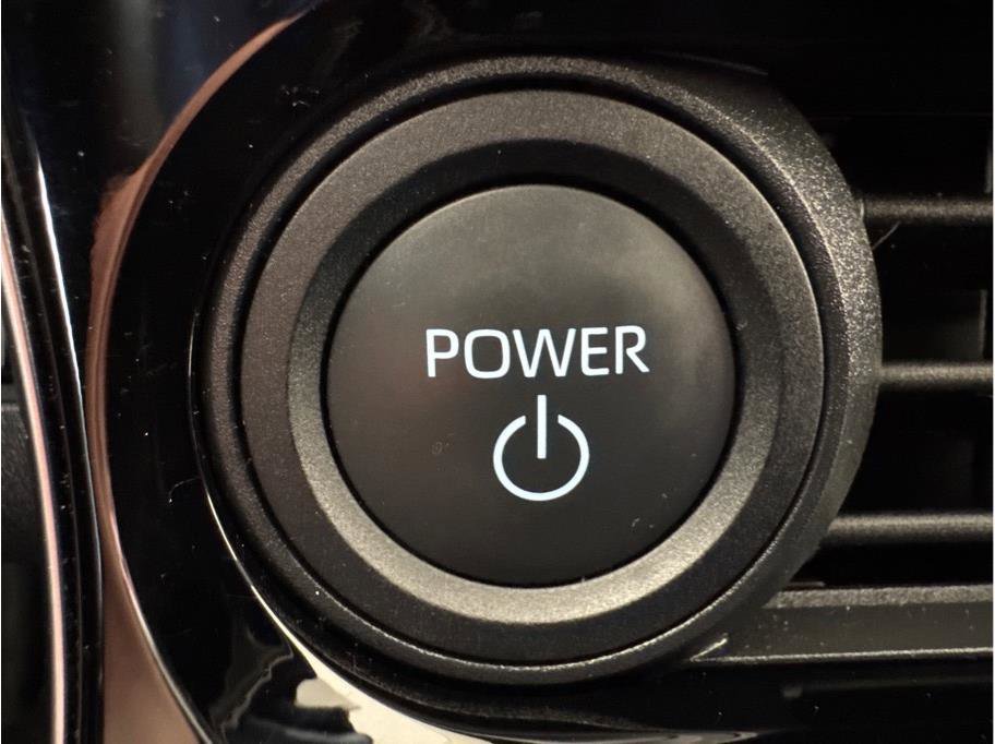 Used 2023 Subaru Solterra AWD image 21
