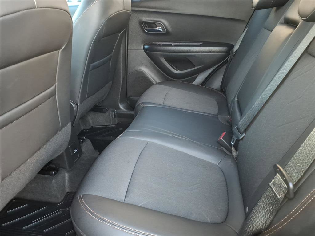 Certified 2022 Chevrolet Trax LT w/ LT Convenience Package image 10