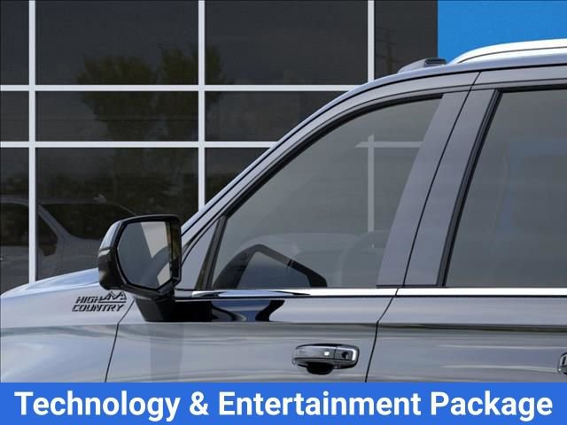 New 2026 Chevrolet Suburban High Country AWD/4WD image 13