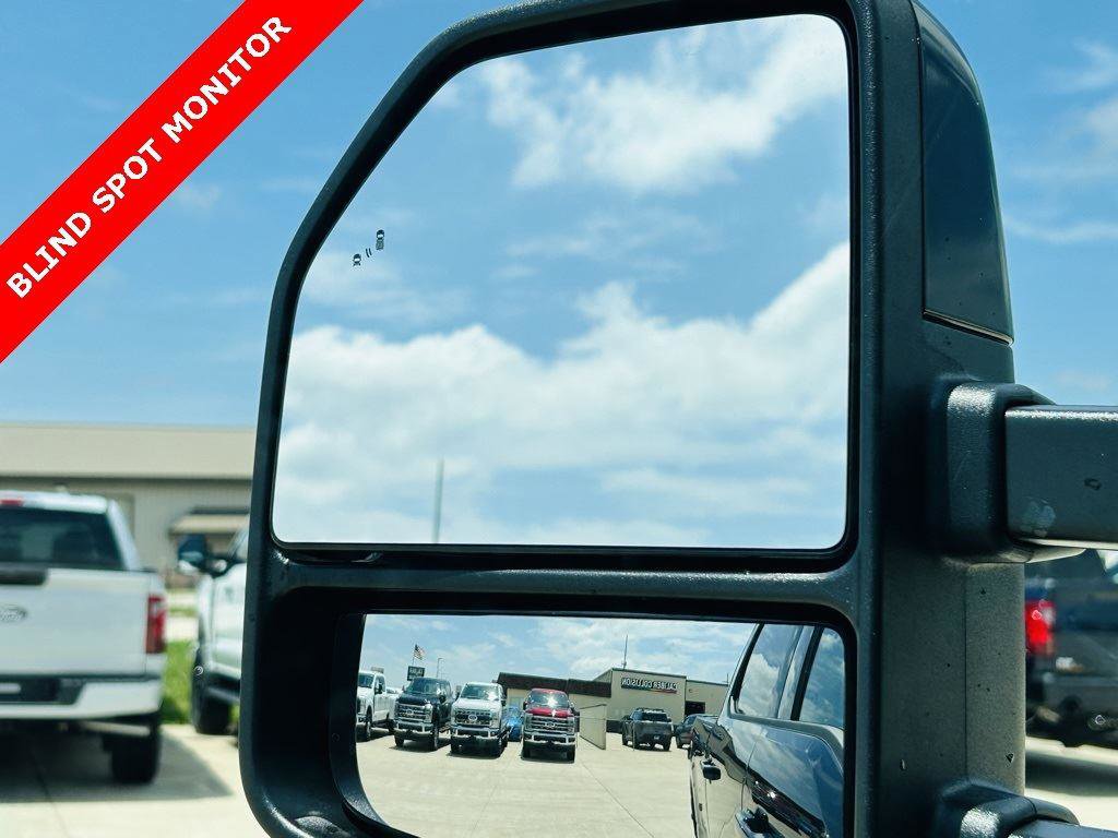 New 2025 Ford F250 Lariat w/ Black Appearance Package image 10