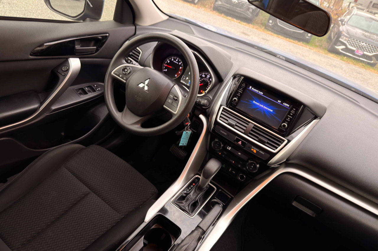 Used 2018 Mitsubishi Eclipse Cross ES image 14