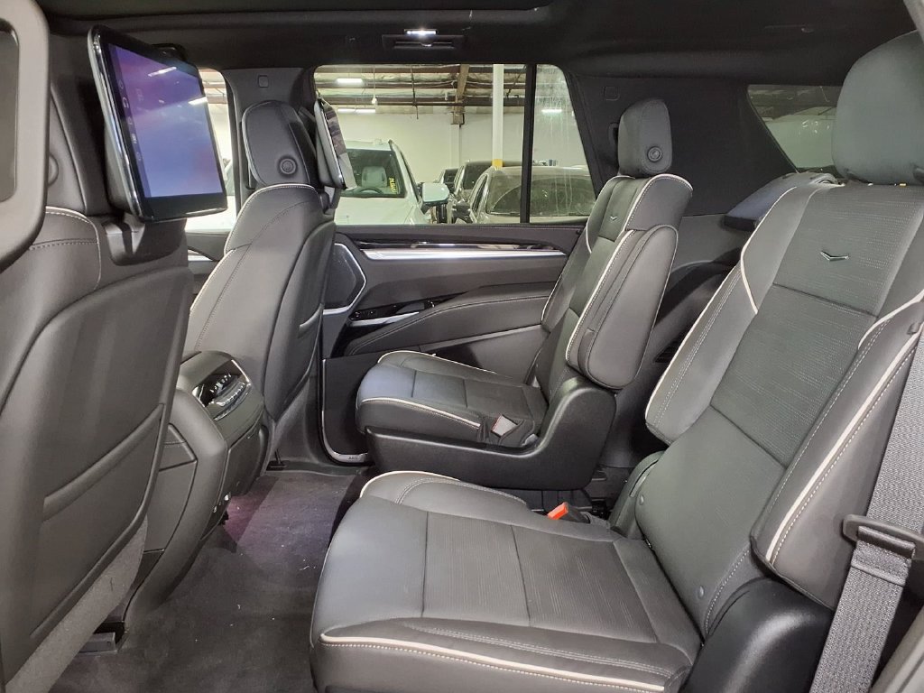 New 2026 Cadillac Escalade Sport AWD/4WD image 11