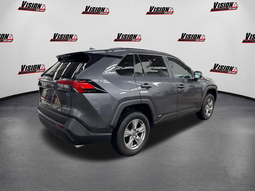 Used 2023 Toyota RAV4 LE image 5