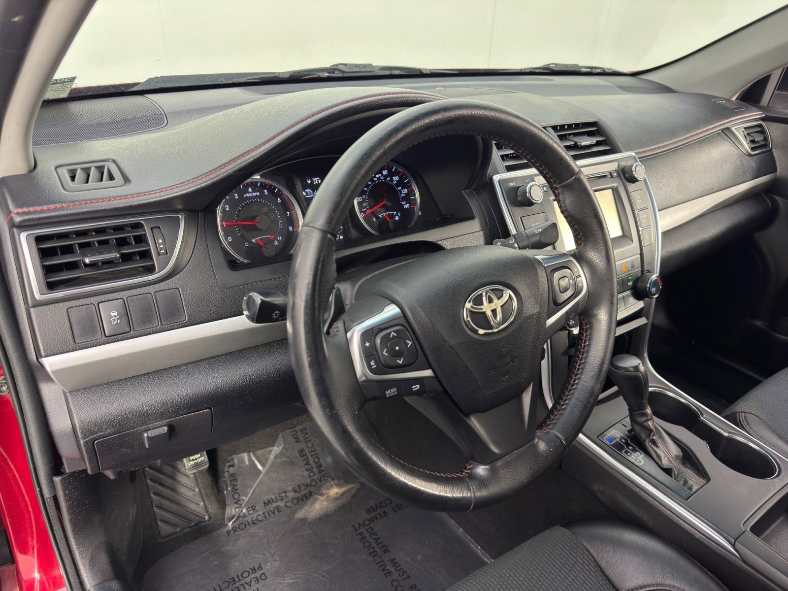 Used 2016 Toyota Camry SE image 12