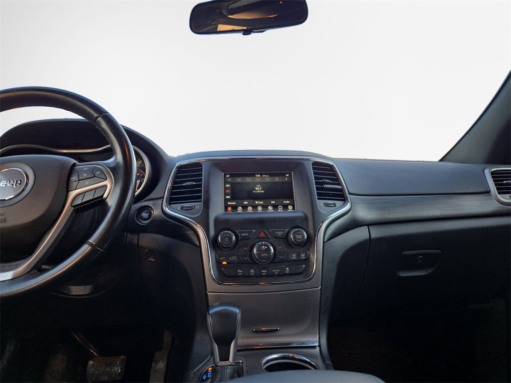 Used 2021 Jeep Grand Cherokee Laredo image 22