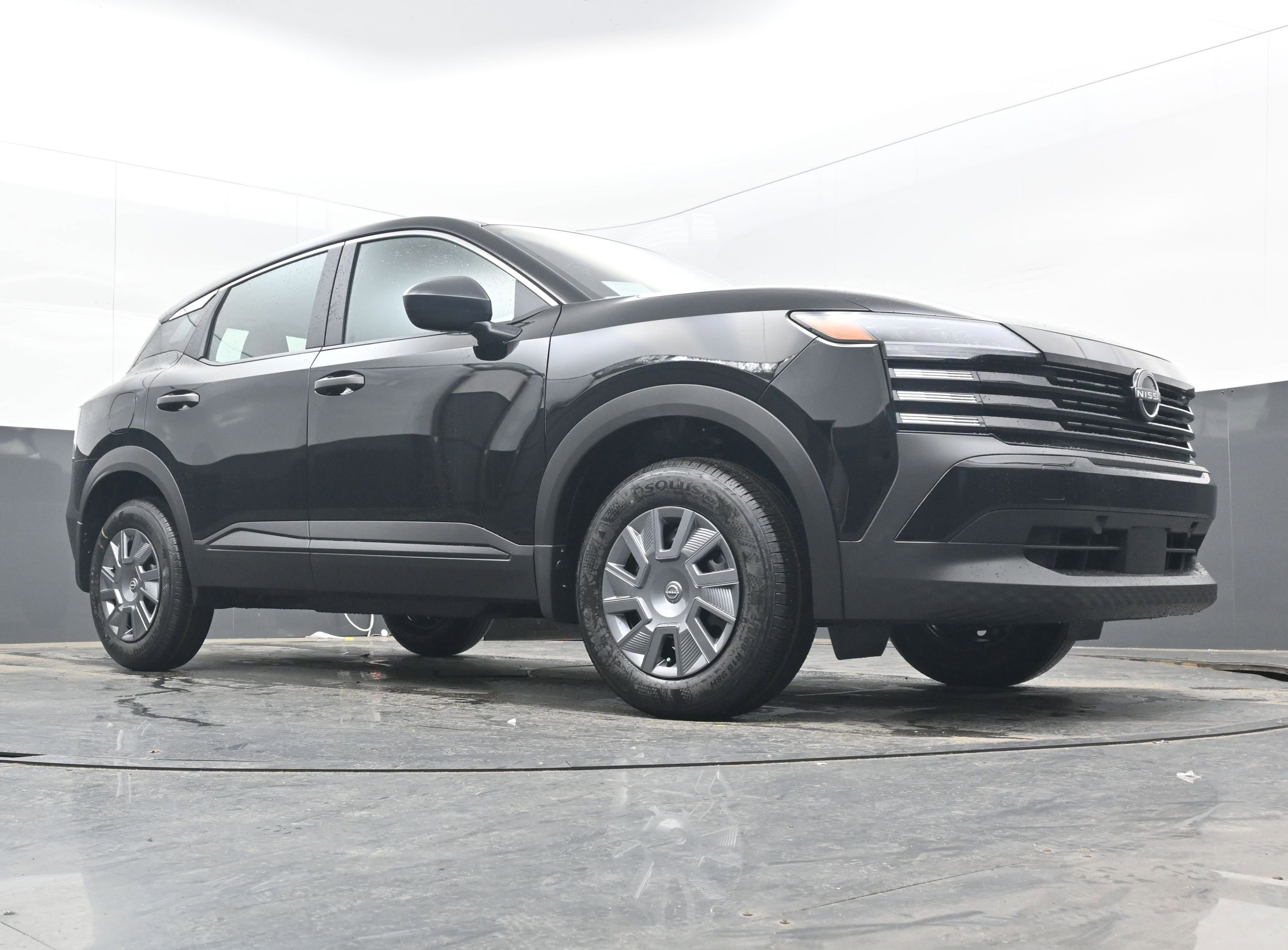 New 2026 Nissan Kicks S image 22