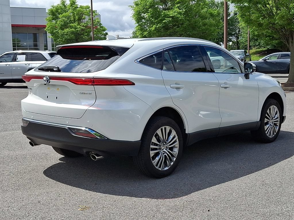 Used 2024 Toyota Venza Limited AWD/4WD image 8
