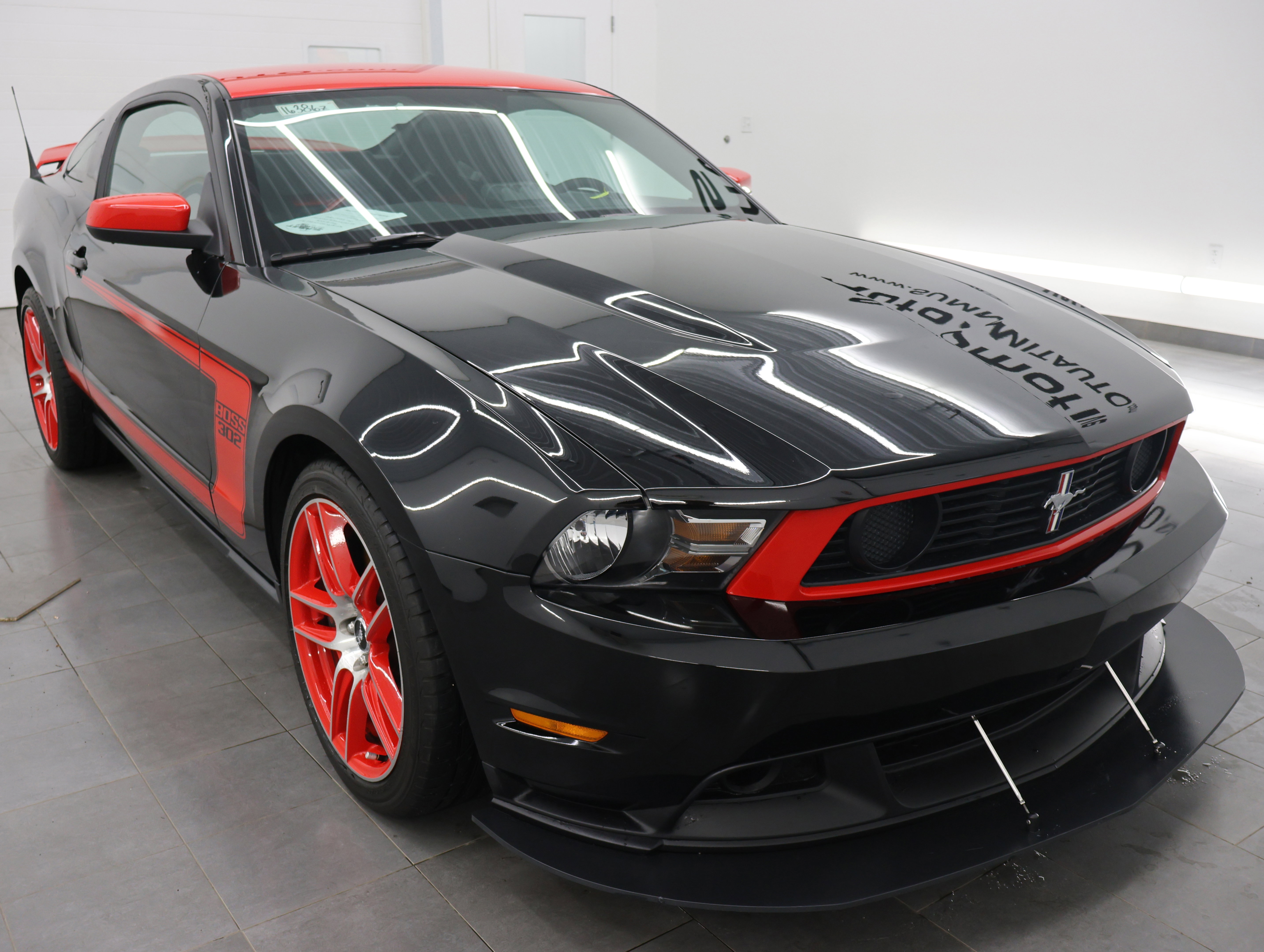 Used 2012 Ford Mustang Boss 302 RWD image 2