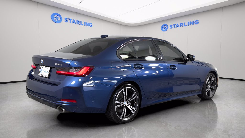 Used 2023 BMW 330i Sedan w/ Premium Package RWD image 9