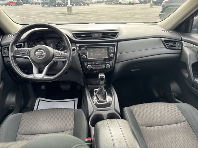 Used 2018 Nissan Rogue SV image 22