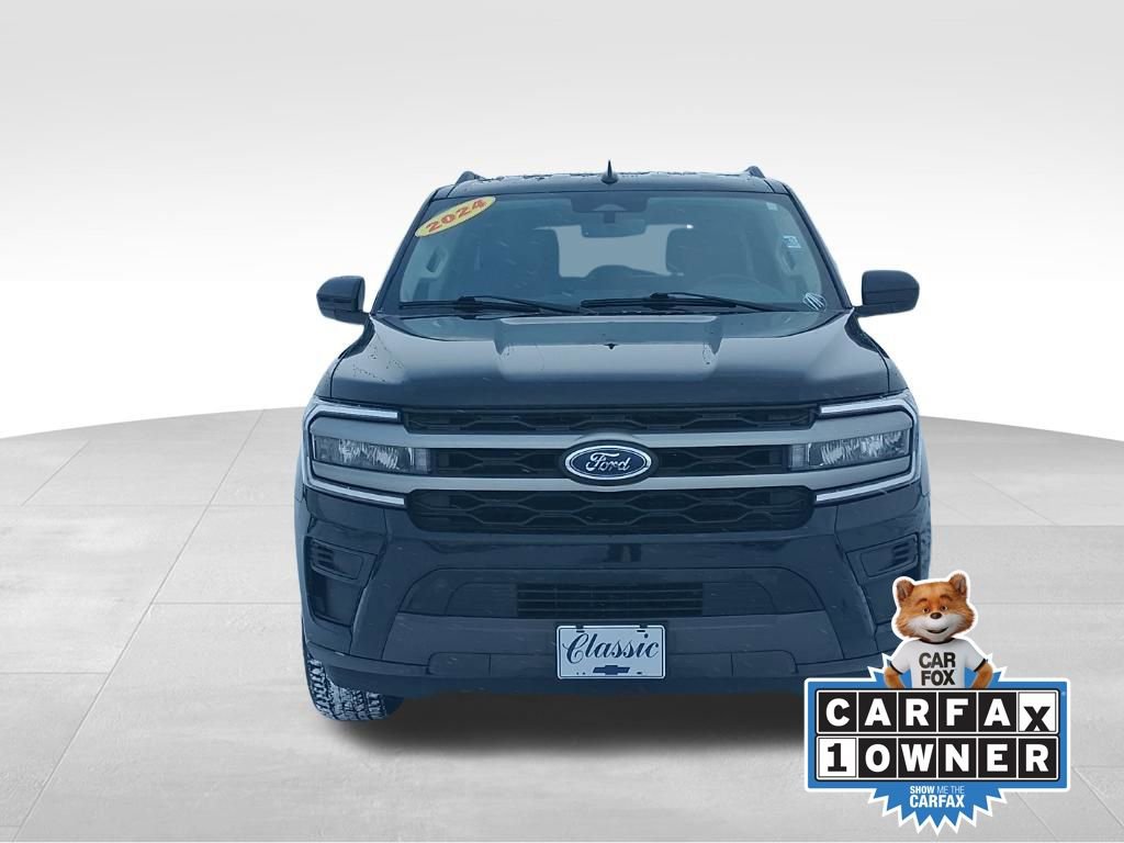 Used 2024 Ford Expedition Max XLT image 2