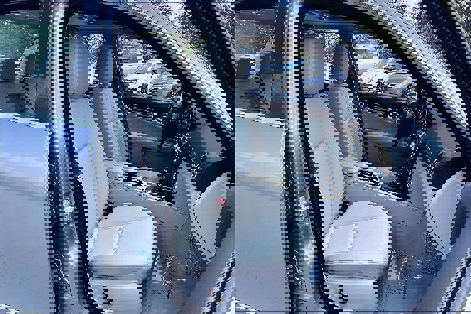 Used 2012 Mercedes-Benz C 300 4MATIC Sedan image 9