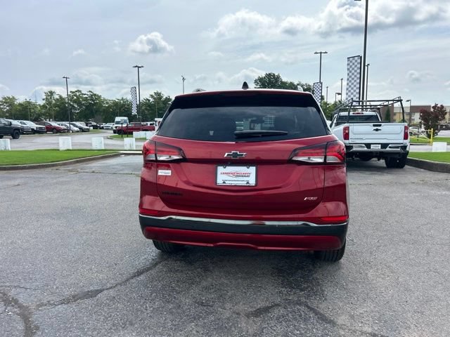 Used 2022 Chevrolet Equinox RS w/ RS Leather Package FWD image 4