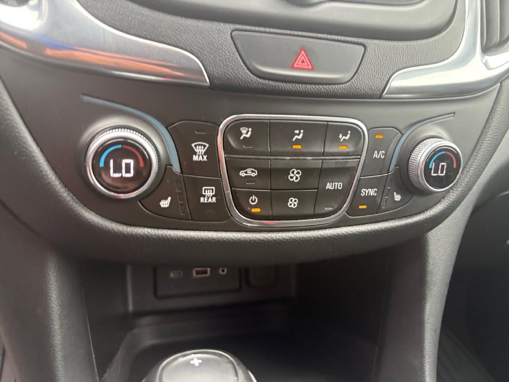 Used 2021 Chevrolet Equinox LT AWD/4WD image 30