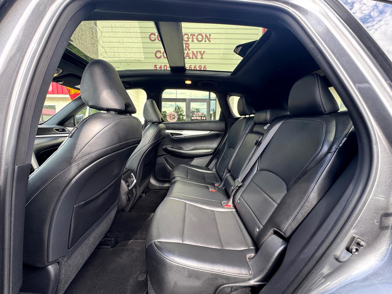 Used 2021 INFINITI QX50 Luxe w/ Appearance Package image 13