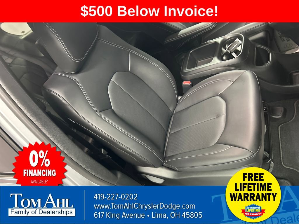New 2026 Chrysler Pacifica Select image 24