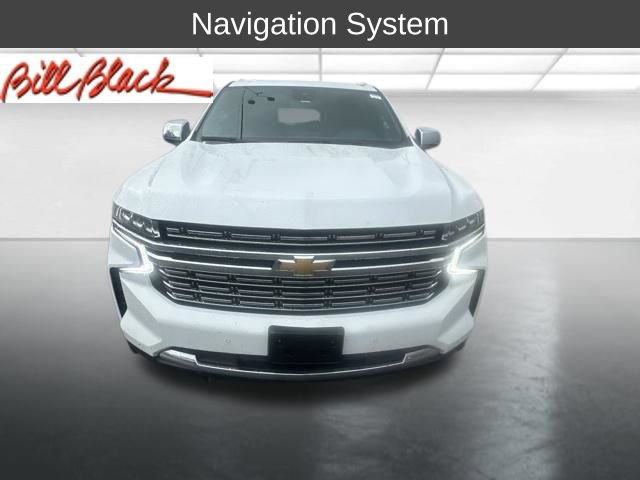 Used 2023 Chevrolet Suburban Premier AWD/4WD image 3