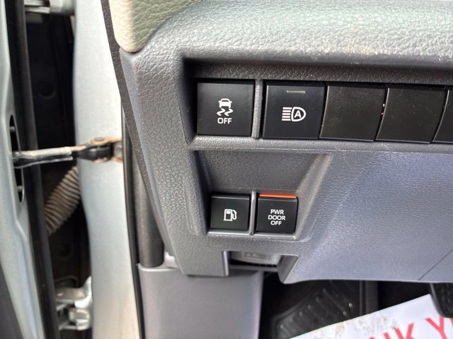 Used 2021 Toyota Sienna XLE FWD image 26