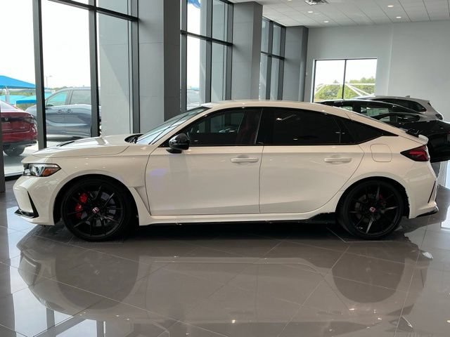 Used 2025 Honda Civic Type R image 5