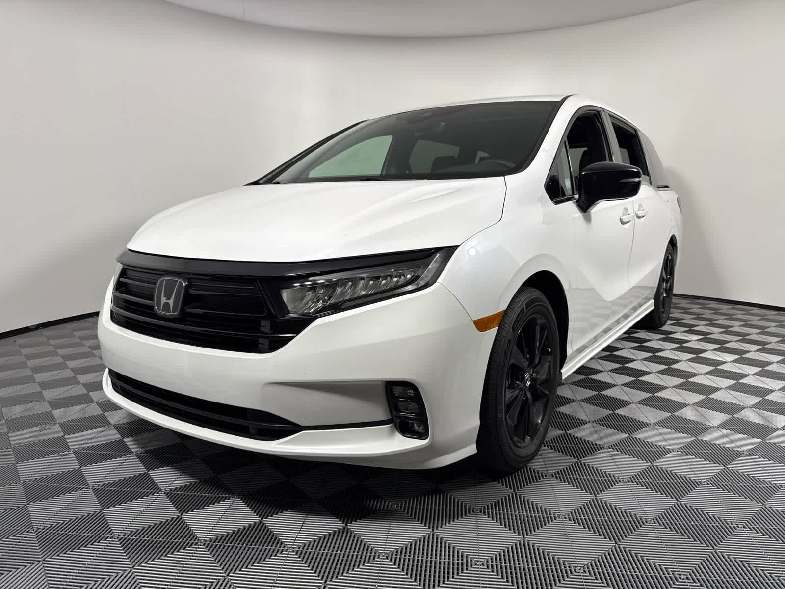 New 2024 Honda Odyssey Sport