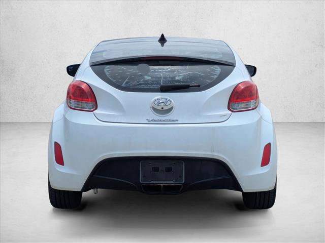 Used 2016 Hyundai Veloster w/ Option Group 02 FWD image 7