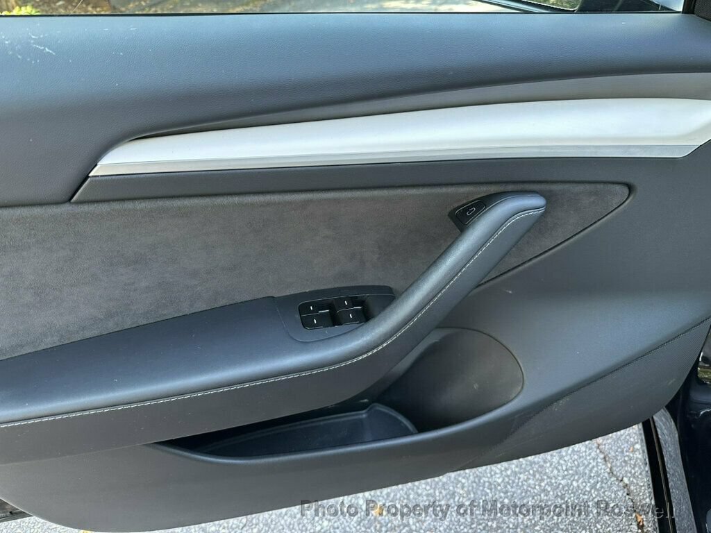 Used 2023 Tesla Model 3 Standard Range RWD image 13