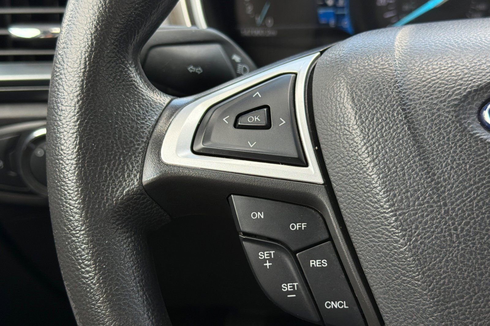 Used 2016 Ford Fusion SE FWD image 24