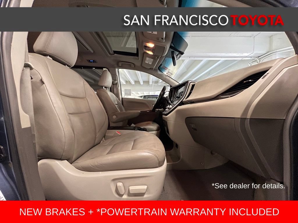 Used 2016 Toyota Sienna XLE Premium FWD image 22