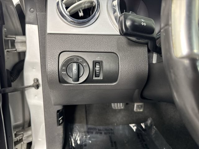 Used 2005 Ford Mustang GT RWD image 13
