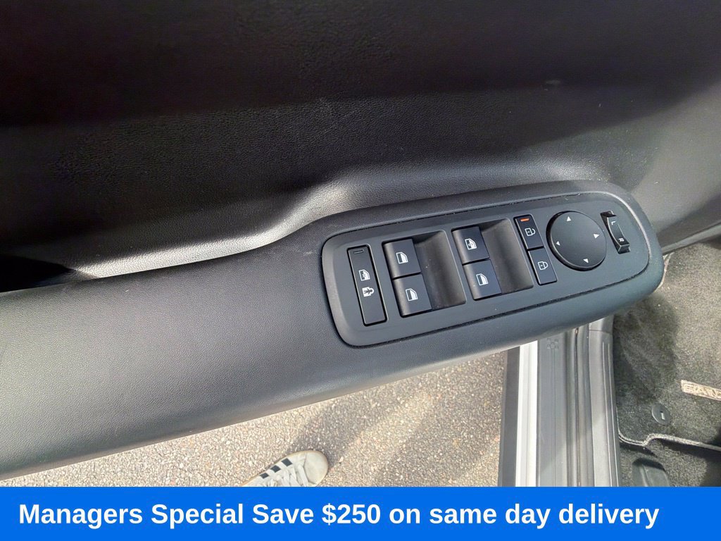 Certified 2025 Hyundai Santa Fe SE AWD/4WD image 12
