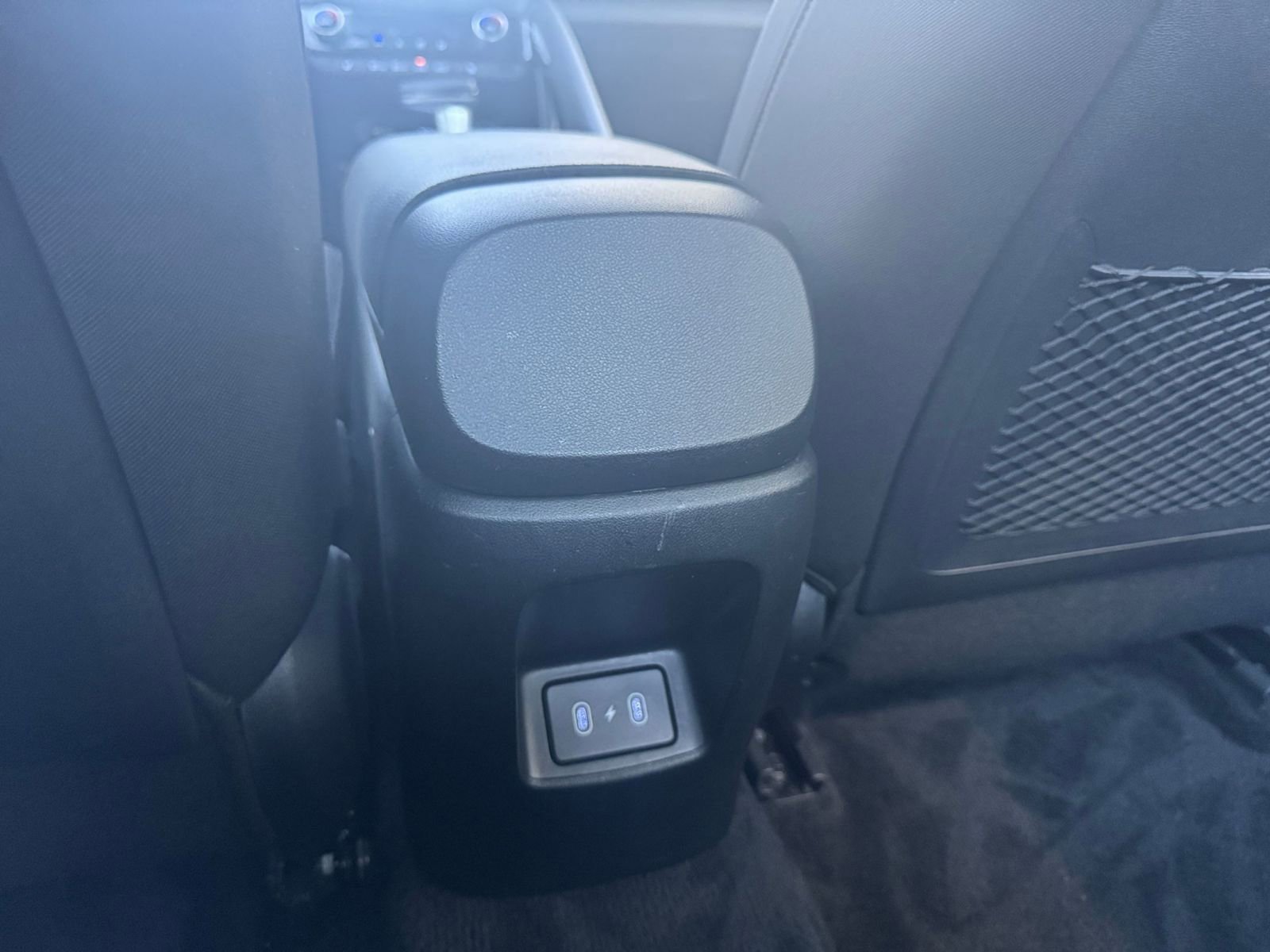 Used 2025 Hyundai Elantra SEL image 24