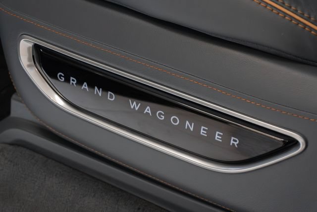 Used 2022 Jeep Grand Wagoneer Series II w/ Flexible Seating Group AWD/4WD image 21