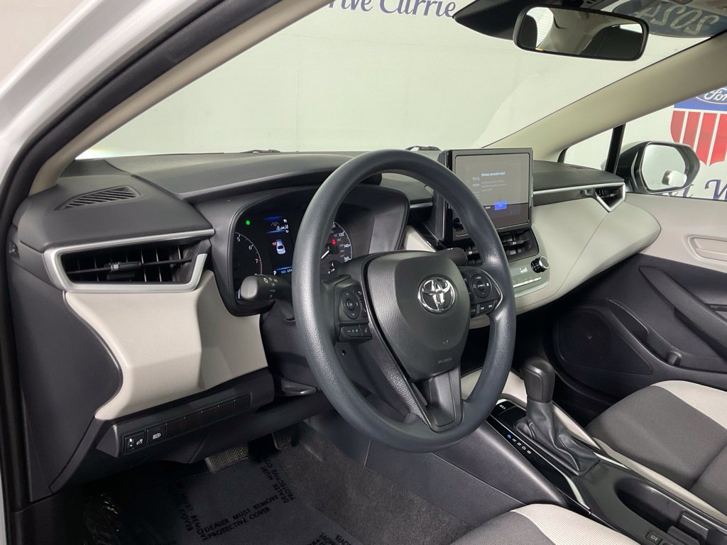 Used 2024 Toyota Corolla LE FWD image 13