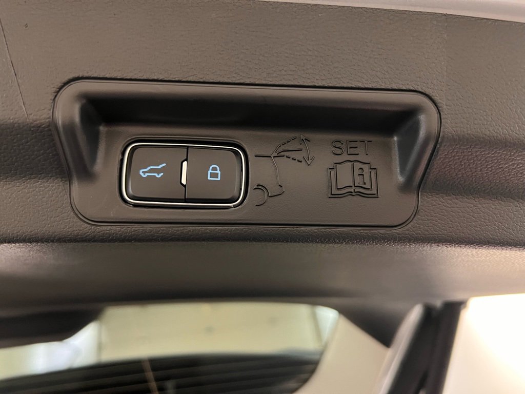 New 2026 Ford Explorer Active image 36