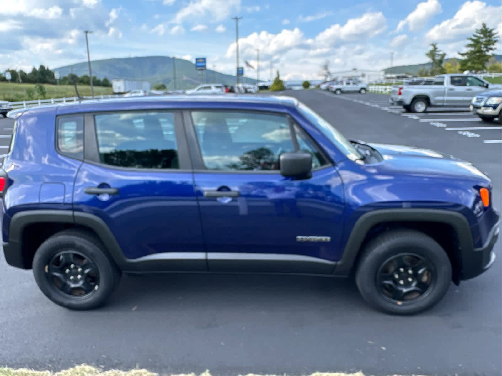 Used 2018 Jeep Renegade Sport w/ Power & Air Group AWD/4WD image 5