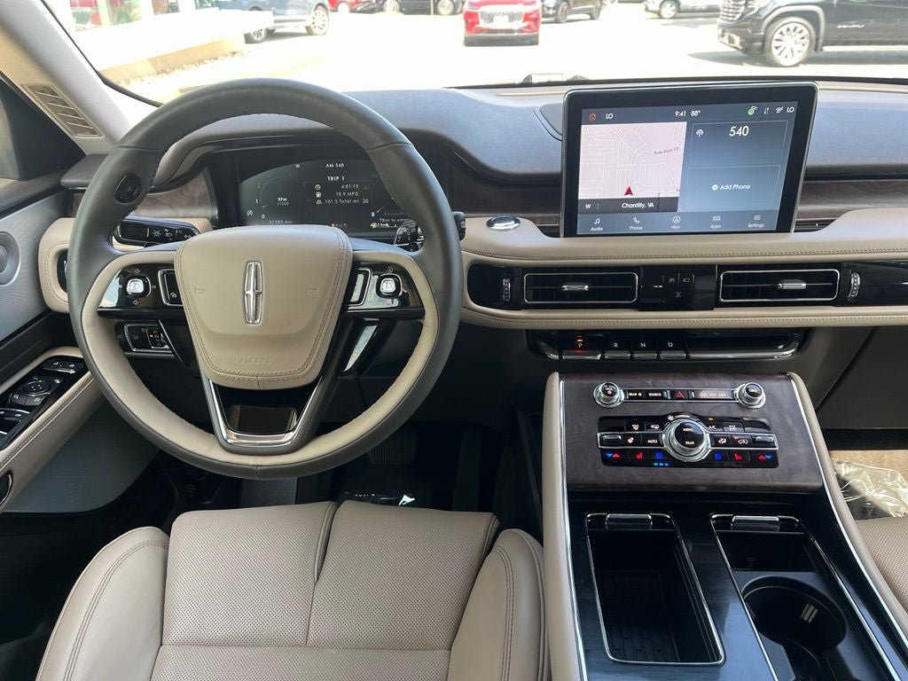 Certified 2023 Lincoln Aviator Reserve w/ Equipment Group 201A AWD/4WD image 17