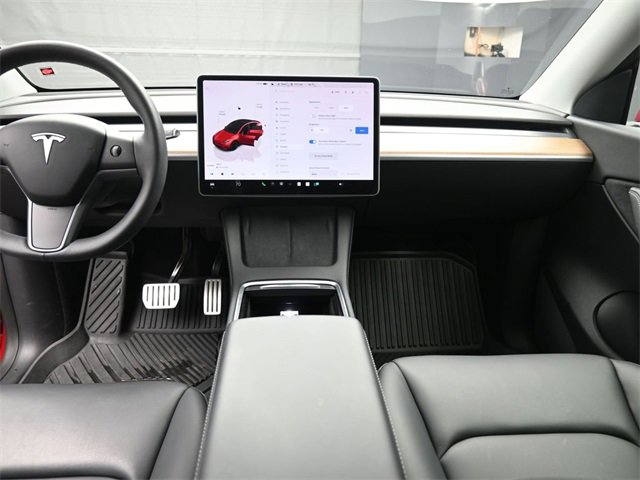 Used 2022 Tesla Model Y Performance image 9