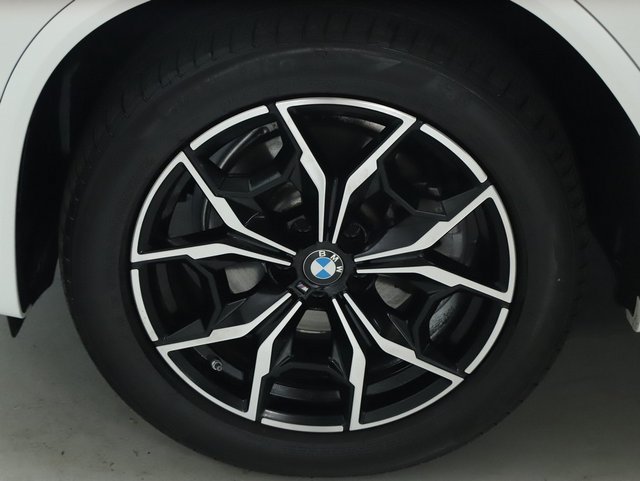 Used 2024 BMW X4 xDrive30i w/ Premium Package AWD/4WD image 45